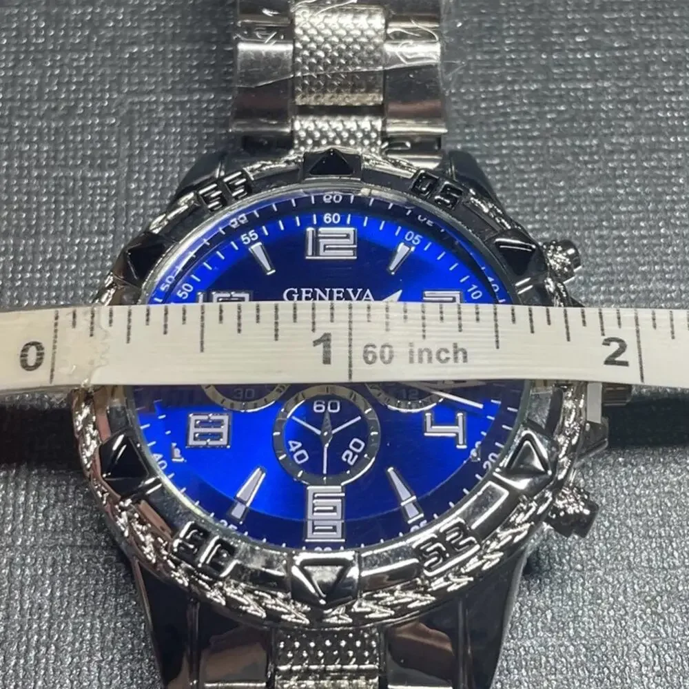 Men’s Classic Blue Dial Quartz Wristwatch Large Face Silver Metal Band